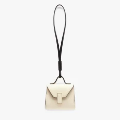 Iside Charm