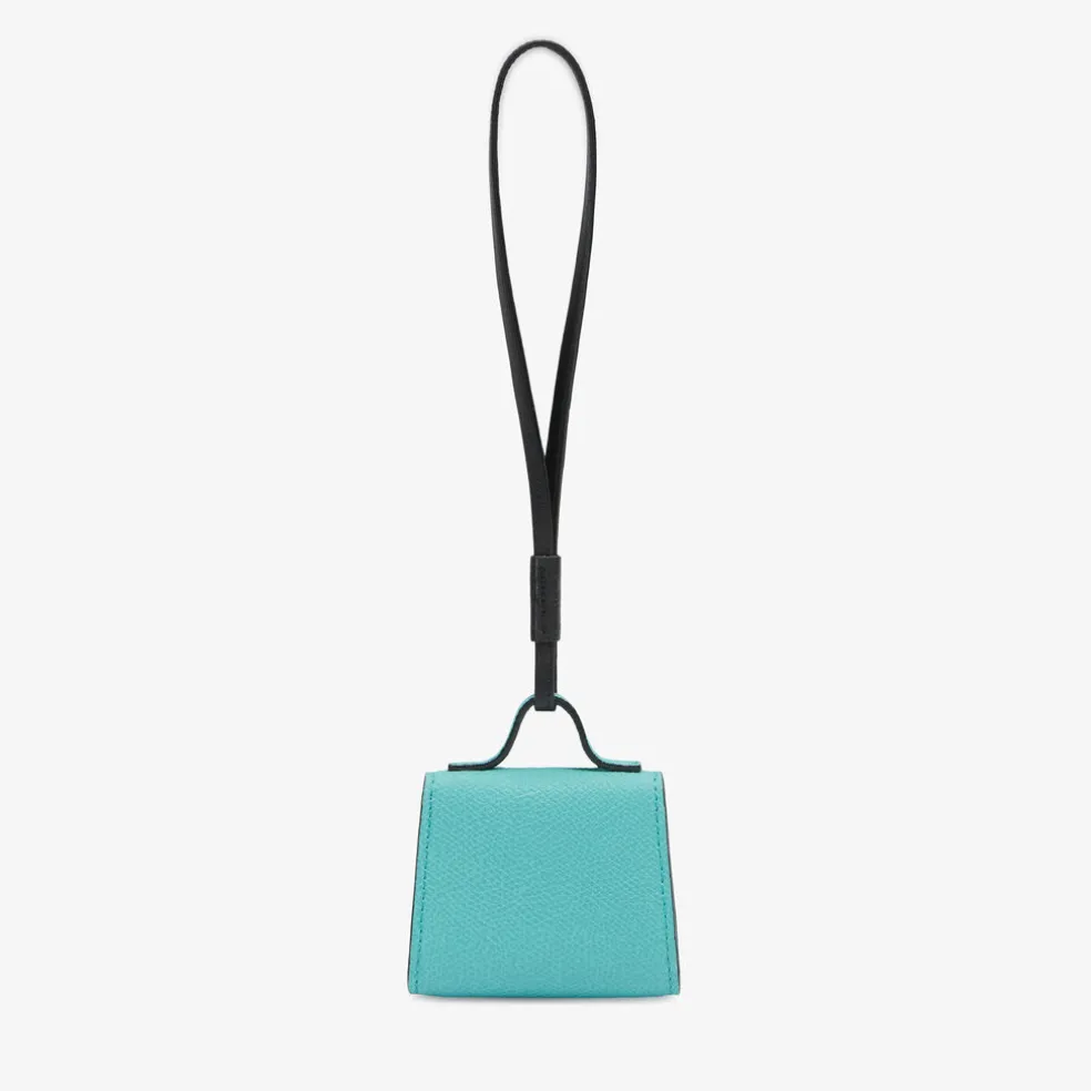 Iside Charm