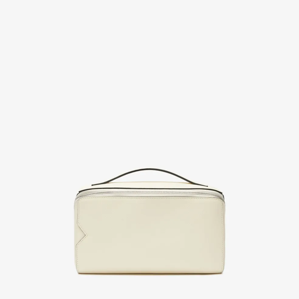 V-line Wash Bag
