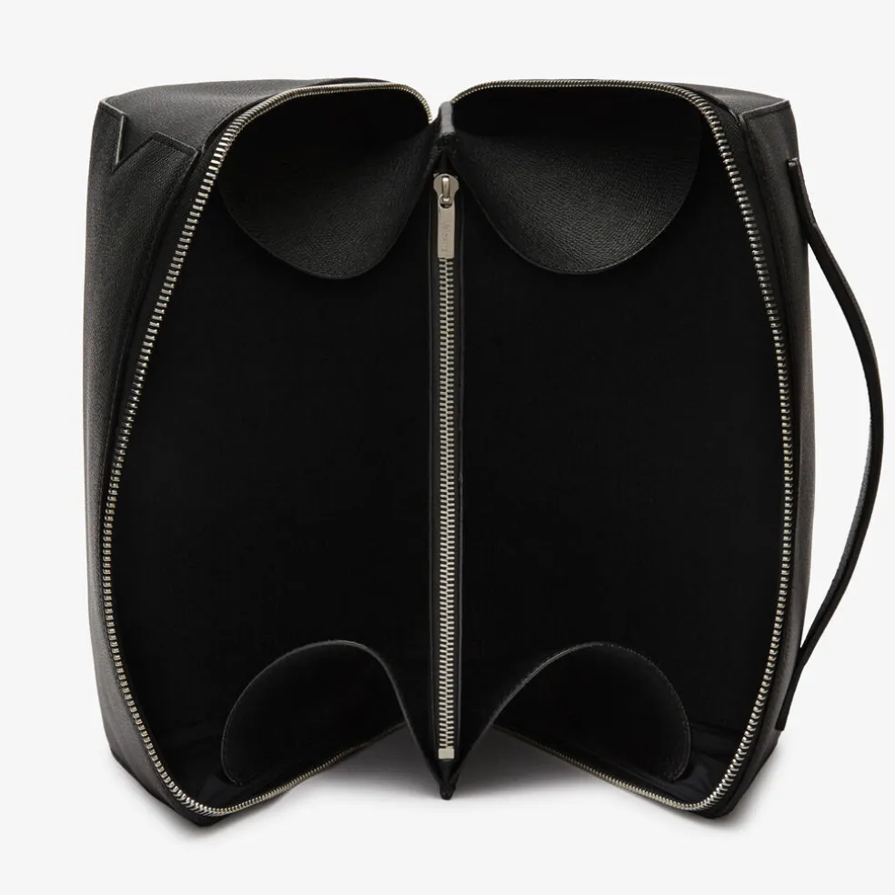 V-line Wash Bag